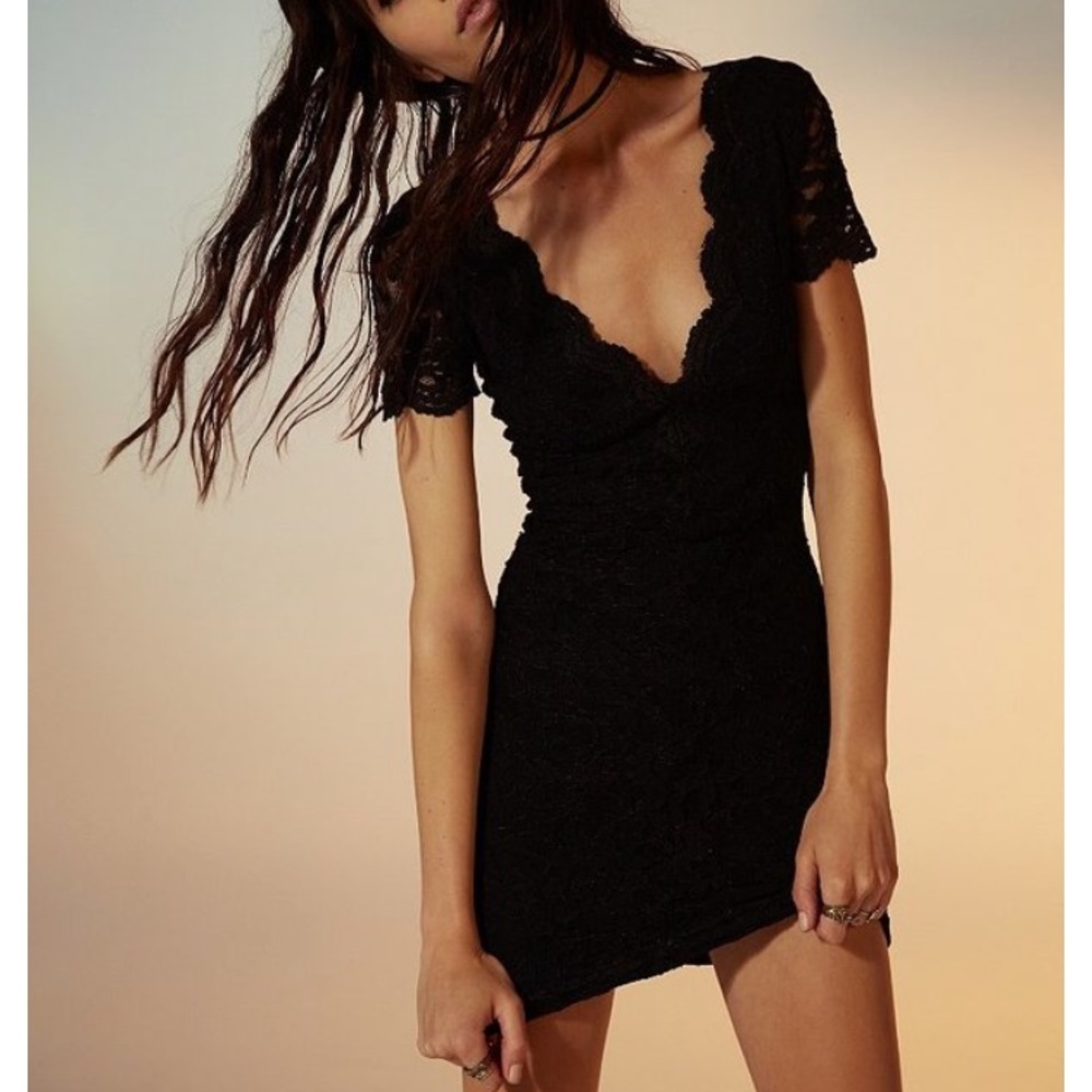 Urban Outfitters Kimchi Blue Scallop Lace Black